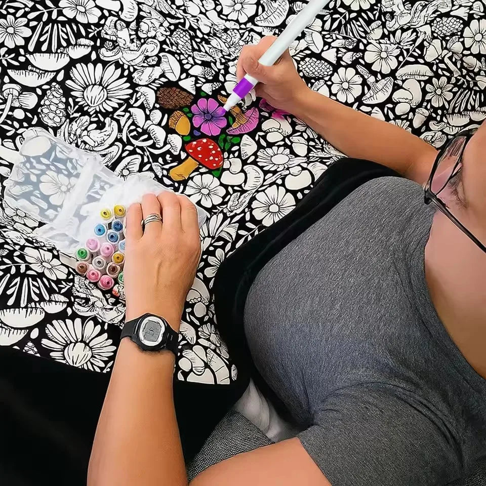 Washable DIY Coloring Blanket With 24 Markers
